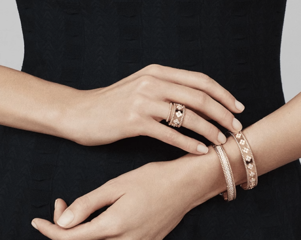 Van Cleef & Arpels Perlée clovers ring, medium model